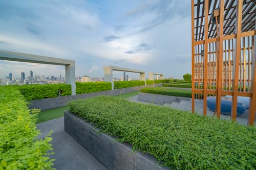 sky-garden-on-private-rooftop-of-condominium-or-ho-2022-06-02-07-56-34-utc